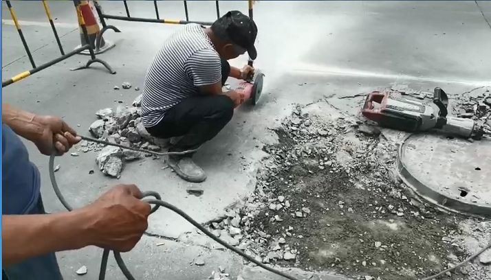 product-714-408 application of tuck blade